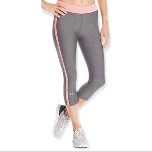 Under Armour Women's Heat Gear Compression Cropped Leggings Size XL